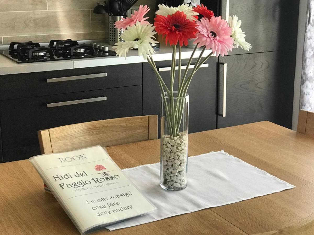 Nidi Del Faggio Rosso - Family Holiday Home Maresca Luaran gambar